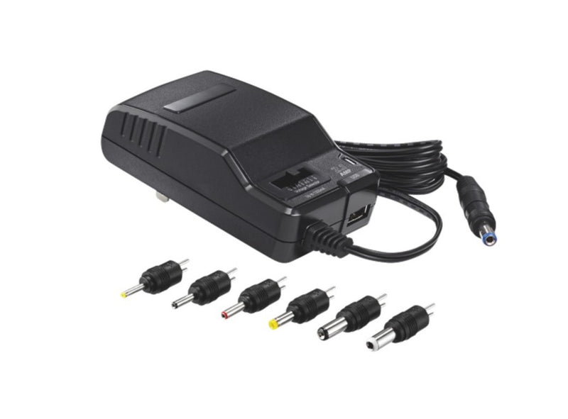 Adaptador de CA universal Insignia con puerto USB (NS-AC1200-C) 